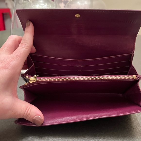 LOUIS VUITTON Vernis long dark red wallet *AUTHENTIC* - Picture 6 of 10